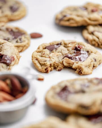 Toasted Almonds Cookies